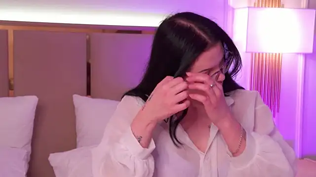 CindyMil élő XXX-chatje