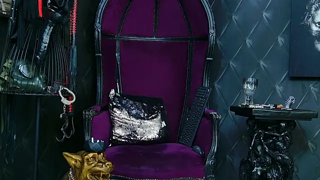 XXX chat uživo modela FinDomKaya
