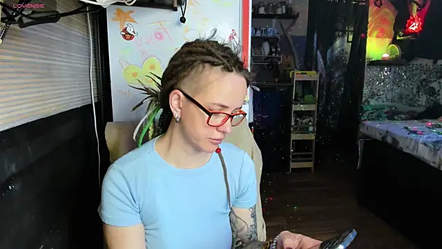 Czat XXX na żywo – LisaFoxy_y
