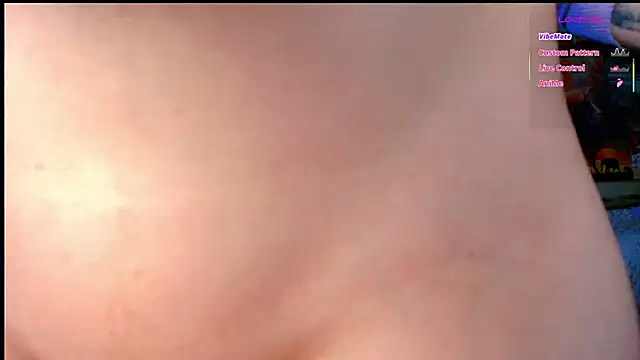 GoodWitch_ Show in webcam
