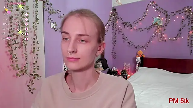 Crystal1nn's Live XXX Chat