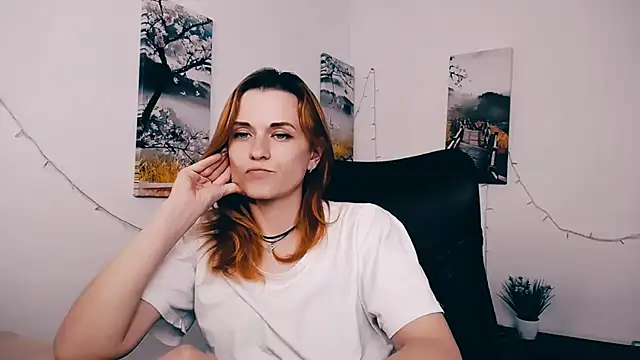 Chat +18 de PeppyMia ao vivo