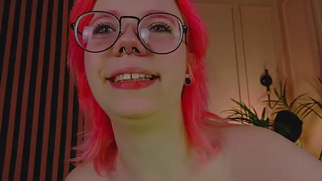 Chat +18 de Waifu_Ketrin ao vivo