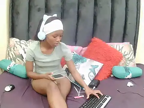 littlevirginangelxx লাইভ XXX চ্যাট