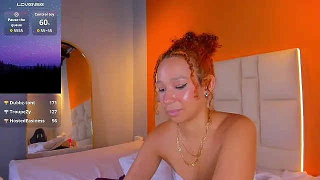 دردشة EmmaLawrence_ الجنسية المباشرة