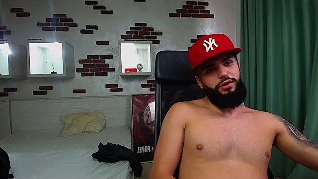 OscarWillss Adlı Modelin Canlı XXX Sohbeti