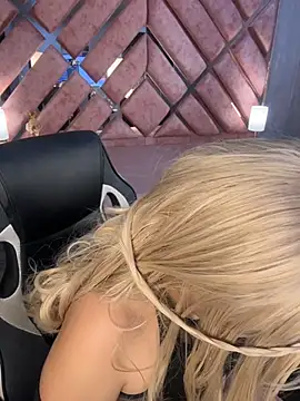 lya_nekko_'s Live XXX Chat