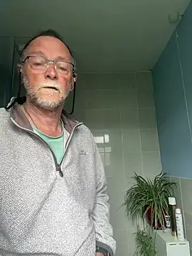 Moonraker64 – webcam-show