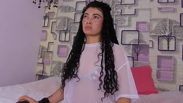 Czat XXX na żywo – emilly_duque