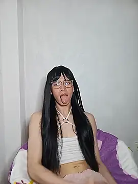 Andy_Roses Show in webcam