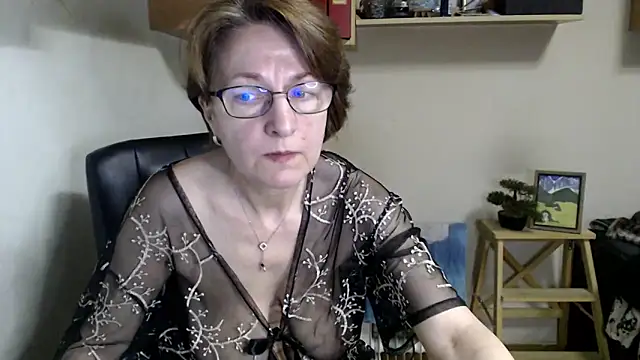 Chat +18 de katemodel ao vivo