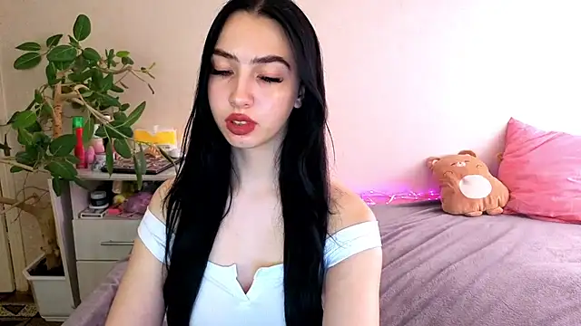 Czat XXX na żywo – WildKittenX_