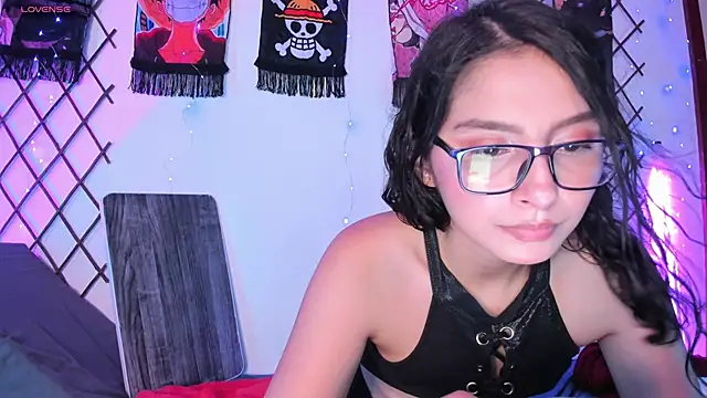 Alice_jacobs1's Live XXX Chat