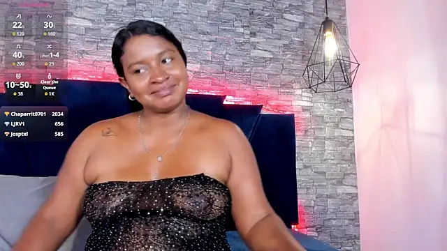 XXX chat uživo modela Emily_Brown18