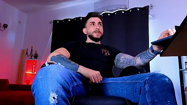 MightyAaron66 webkamerás műsora