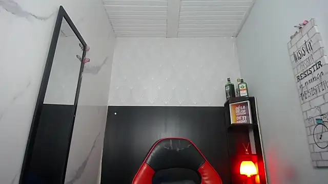 emili_reyn Webbikameraesitys