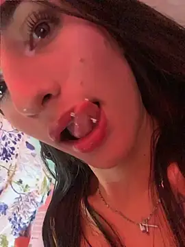 Pertunjukan Kamera Web Dulce_ass4