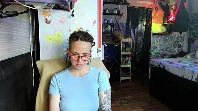 Chat XXX Live LisaFoxy_y