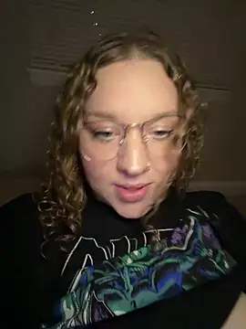 EmmieRae's Live XXX Chat