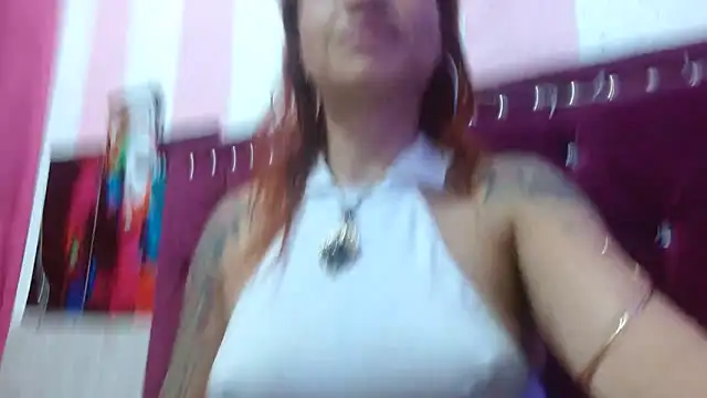 veronicaqueenxxx Adlı Modelin Canlı Sohbet Odası