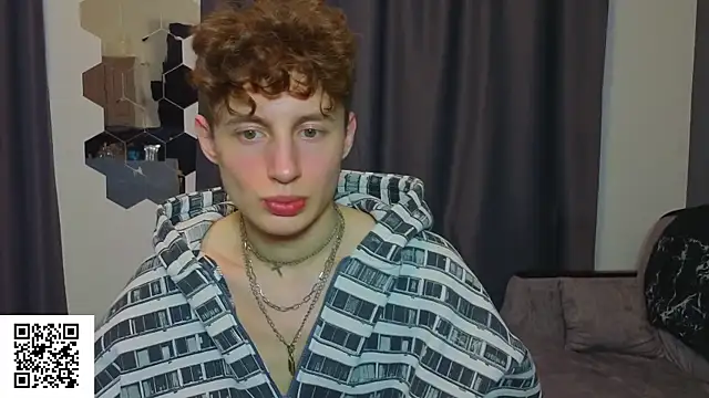 crispinvern Live XXX chat