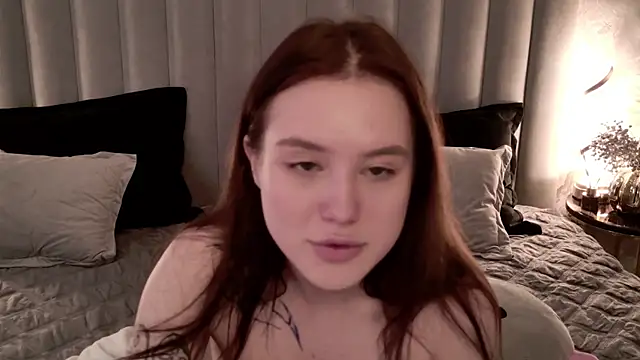 Chat +18 de CarolineTenders ao vivo
