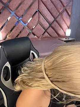 Chat +18 de lya_nekko_ ao vivo
