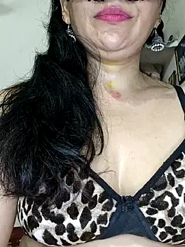 BhabhiPooja69 webcam show