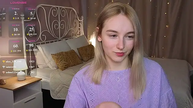 Shy_Polly Chat XXX in diretta