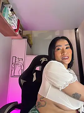 Phòng Chat Trực Tiếp AsianMilfSheryl