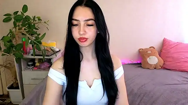 WildKittenX_'s Live XXX Chat