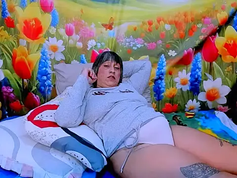 Chat +18 de indianroxy ao vivo