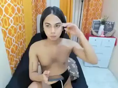 BigCockYukie webcam show