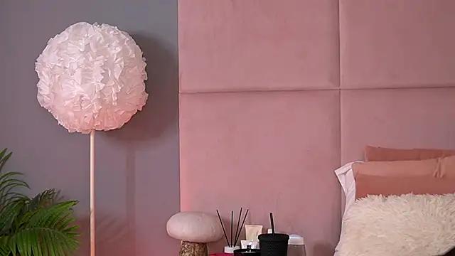 AlmaLuv Live XXX-chat