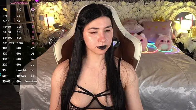 EmilyCandyy's Live XXX Chat