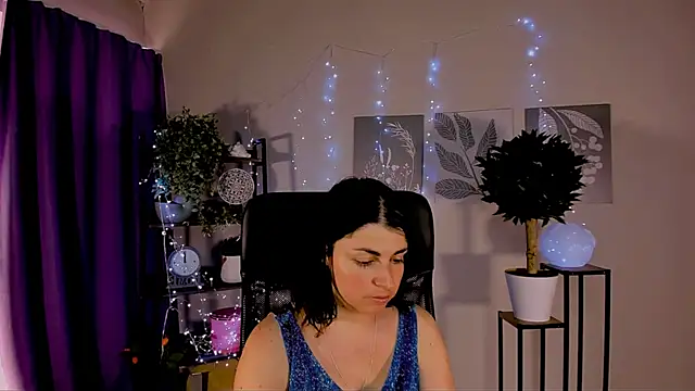 دردشة MartaEdams الجنسية المباشرة