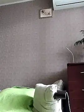 Show modela Nika_Malay na web-kameri