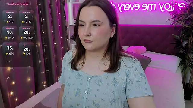 FeralPeach Adlı Modelin Canlı XXX Sohbeti