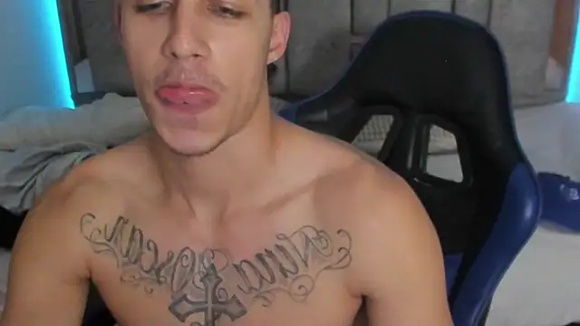 orionblaze69_: онлайн-секс-чат
