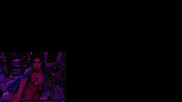 prickly_priscilla Show Webcam
