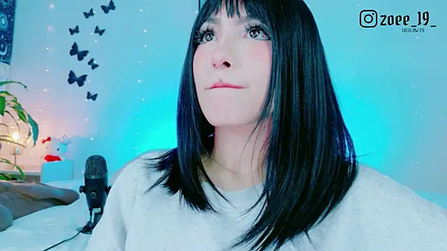cuteezoe's Webcam Show