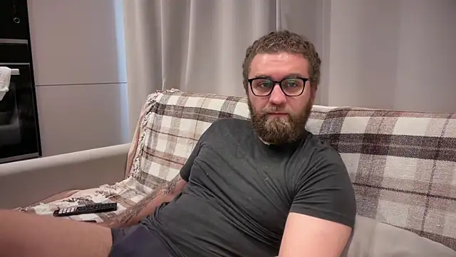 Bear_bear_ webcam show