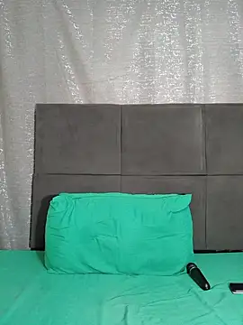 HugeTitisxxのライブXXXチャット