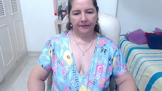 leonela_69 Live XXX-Chat