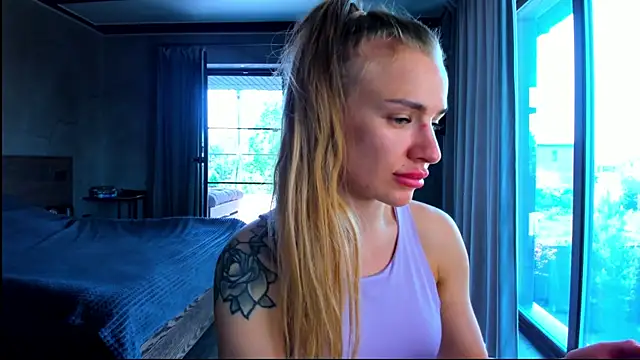 MashaFromRussia-_- Webcamshow