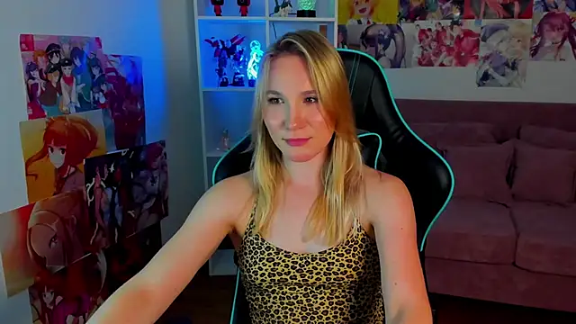 Živý XXX chat ElaraVoltage