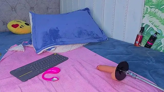 baby_julieta00's Live XXX Chat