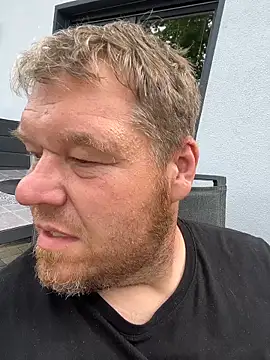 XXX chat uživo modela fetter_Daddy_Berlin