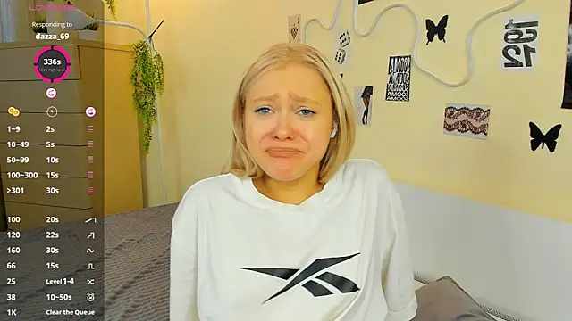 MidnightPoise webkamerás műsora