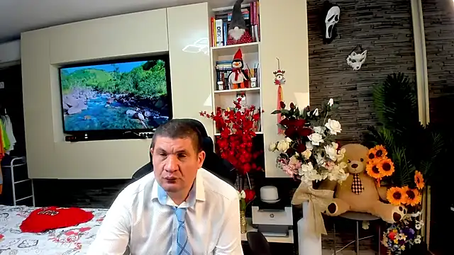 Вебкам-шо у SpartacusDaddy48